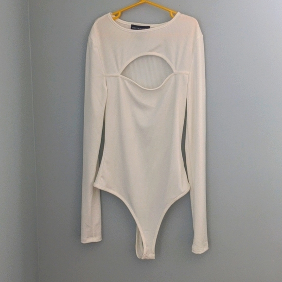 Urban Planet White bodysuit new without tags - Picture 1 of 1